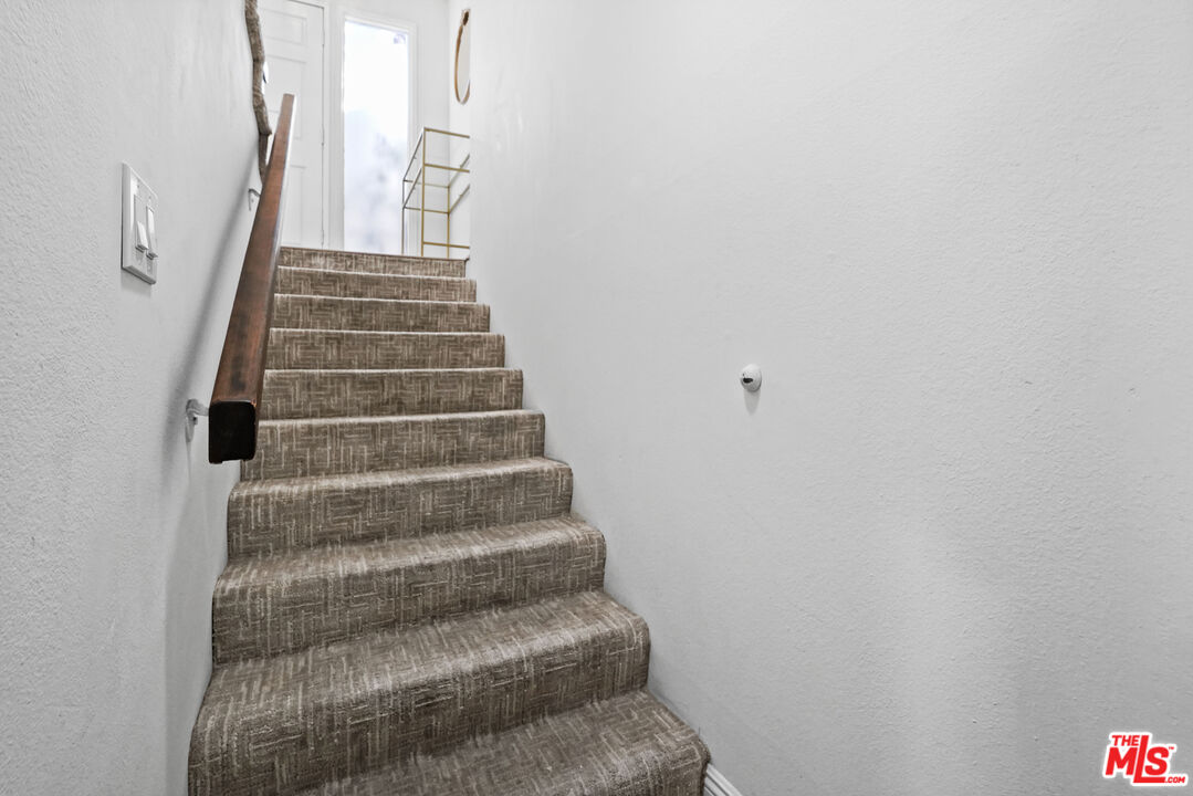 5245 Coldwater Canyon Avenue, Unit C Sherman Oaks, CA 91401 - Photo 40 of 55