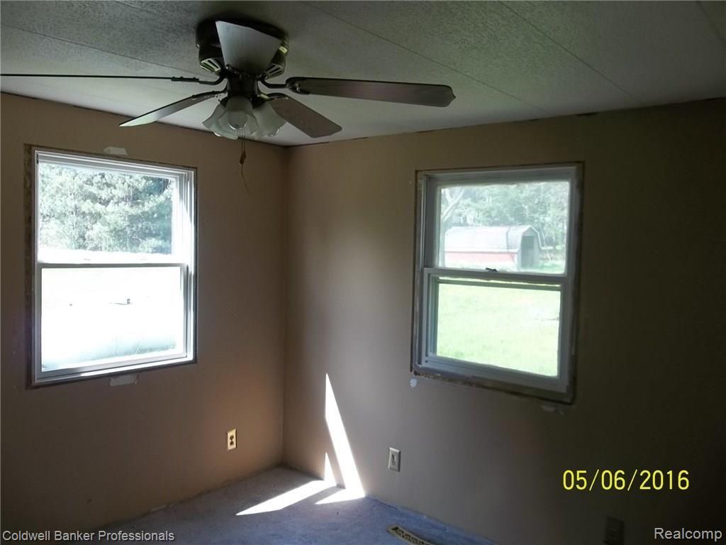 3817 Jones Road North Branch, MI 48461 - Photo 24 of 32 100_1691.JPG