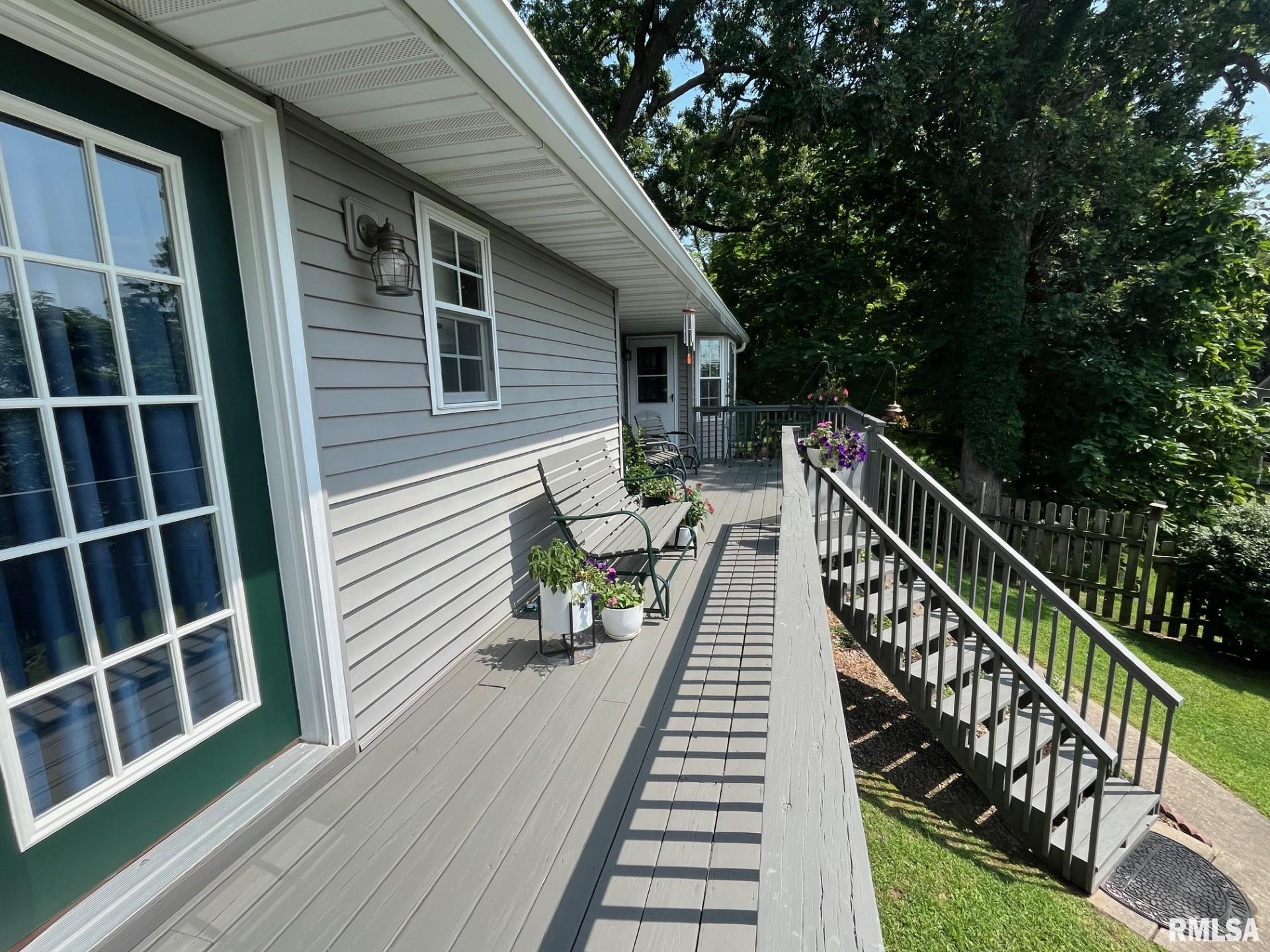 213 Walnut Street Savanna, IL 61074 - Photo 2 of 20