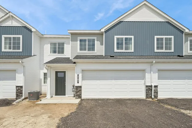 $294,900 | 12660 Pond View Road, Zimmerman, MN 55398