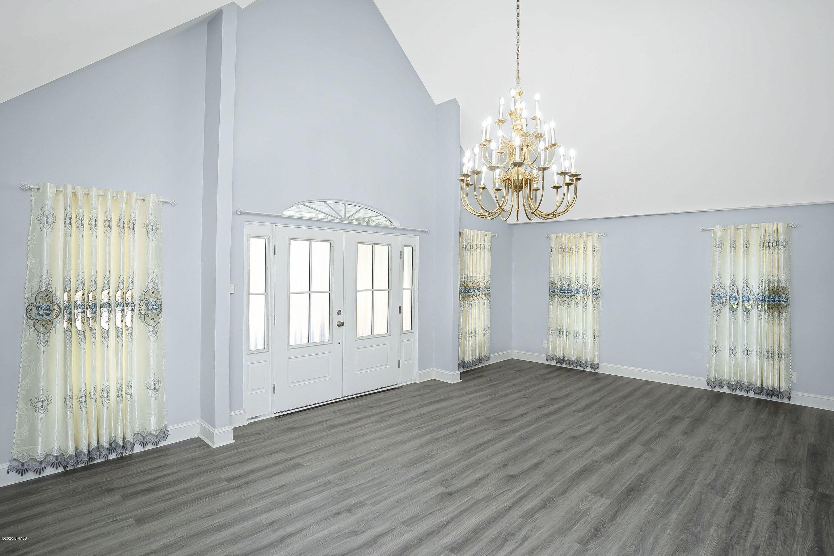508 Sams Point Road Beaufort, SC 29907 - Photo 2 of 36 Entry 3
