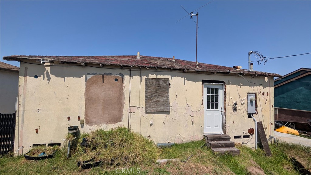 1334 West School Street Compton, CA 90220 - Photo 2 of 2