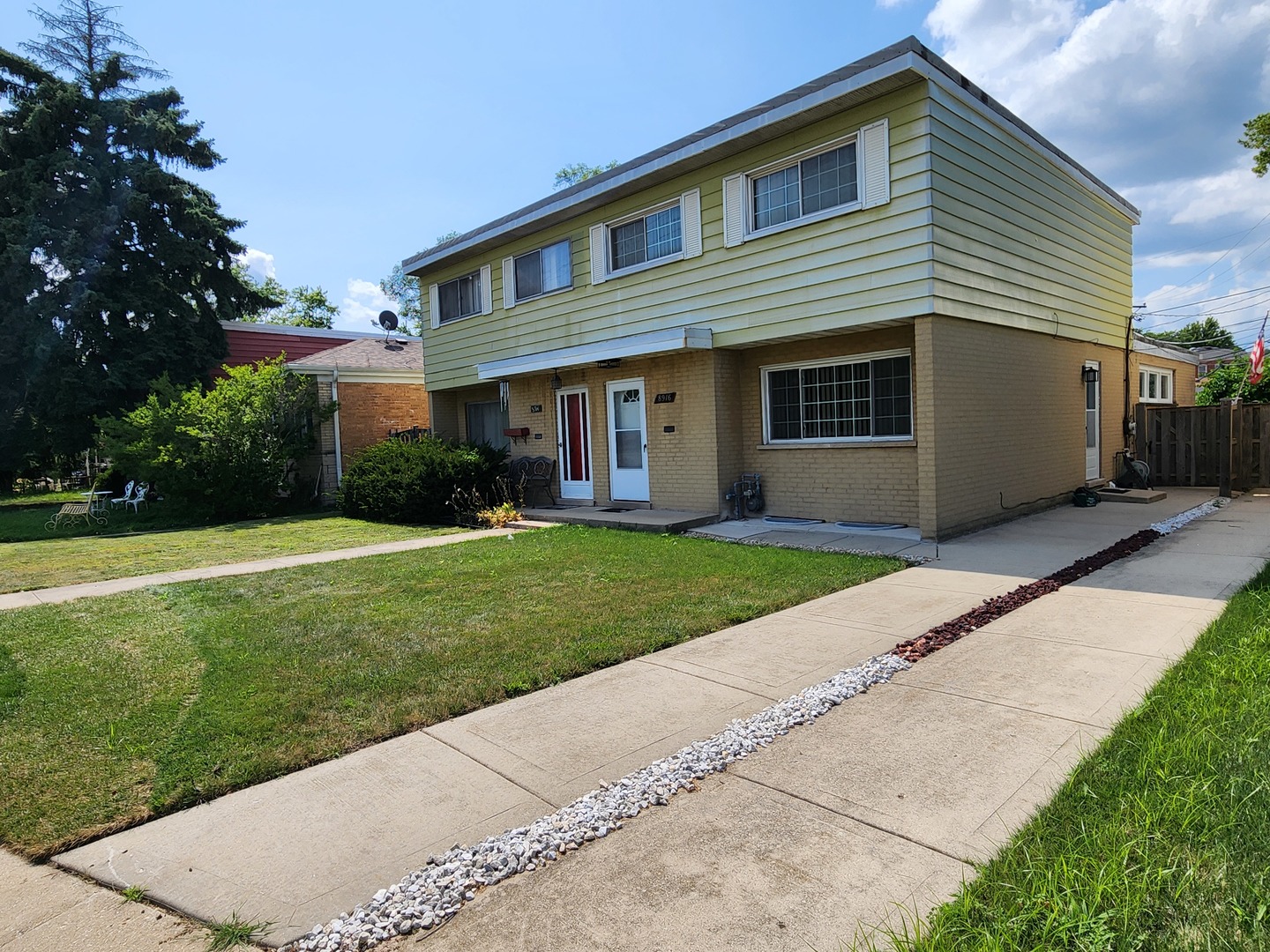 8916 Gross Point Road Skokie, IL 60077 - Photo 3 of 37 Gallery Image 3