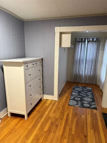 $1,050 | 206 Willow Street, Unit 1, Johnson City, NY 13790