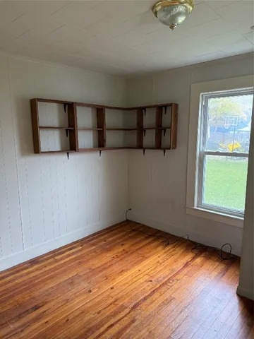 $1,050 | 206 Willow Street, Unit 1, Johnson City, NY 13790