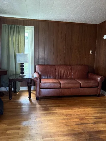 $1,050 | 206 Willow Street, Unit 1, Johnson City, NY 13790