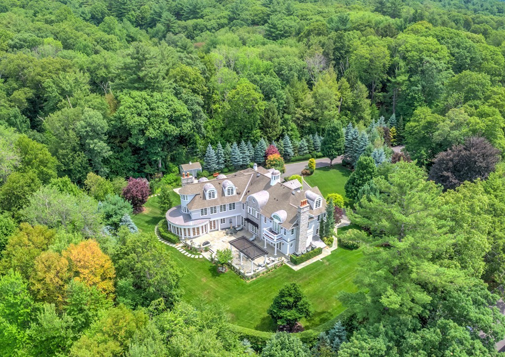 45 Young Road Weston, MA 02493 - Photo 10 of 18