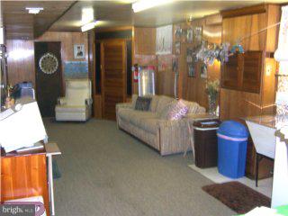 1214 Fenwick Road Philadelphia, PA 19115 - Photo 4 of 6