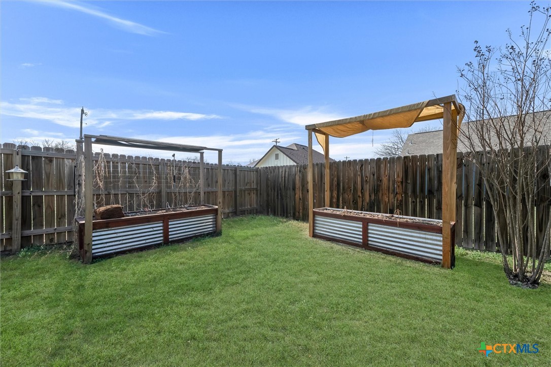 320 Holly Avenue Luling, TX 78648 - Photo 23 of 28