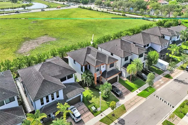 $6,000 | 15501 Northwest 88th Avenue, Unit 15501, Miami Lakes, FL 33018