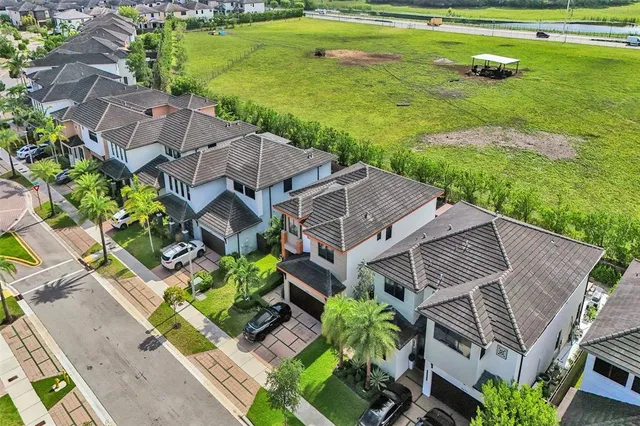 $6,000 | 15501 Northwest 88th Avenue, Unit 15501, Miami Lakes, FL 33018