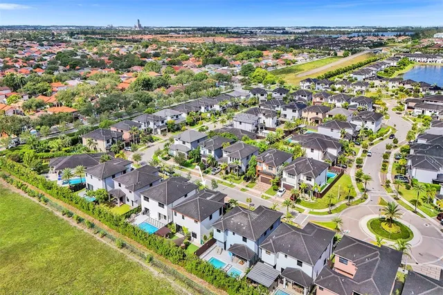 $6,000 | 15501 Northwest 88th Avenue, Unit 15501, Miami Lakes, FL 33018