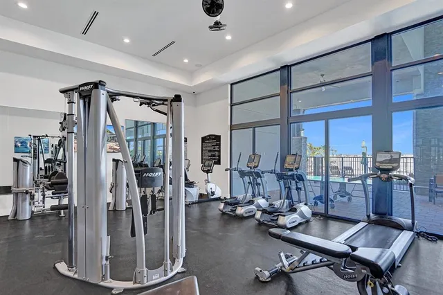 $6,000 | 15501 Northwest 88th Avenue, Unit 15501, Miami Lakes, FL 33018