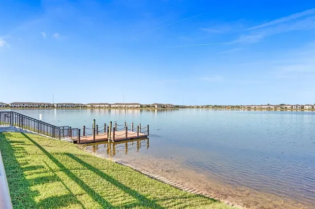 $6,000 | 15501 Northwest 88th Avenue, Unit 15501, Miami Lakes, FL 33018