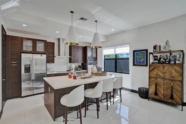 $6,000 | 15501 Northwest 88th Avenue, Unit 15501, Miami Lakes, FL 33018