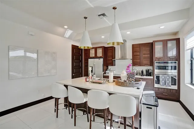 $6,000 | 15501 Northwest 88th Avenue, Unit 15501, Miami Lakes, FL 33018