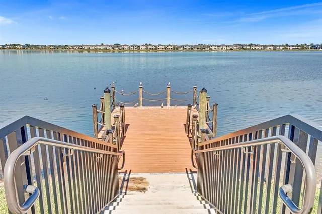 $6,000 | 15501 Northwest 88th Avenue, Unit 15501, Miami Lakes, FL 33018