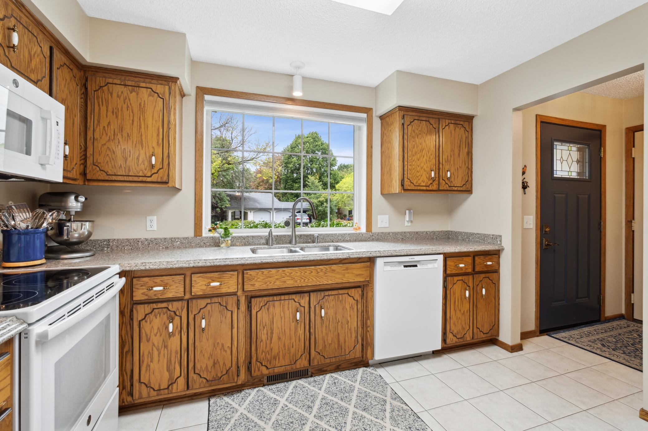 4794 Kent Street Shoreview, MN 55126 - Photo 10 of 27 Gallery Image 10