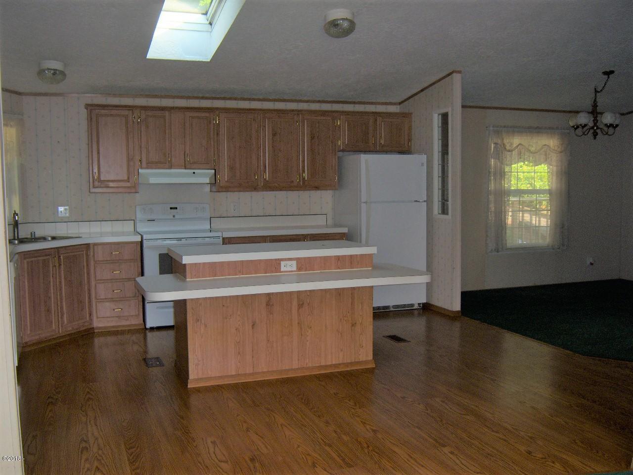 924 Southeast Sturdevant Road Toledo, OR 97391 - Photo 10 of 17 Dillinger 2 003