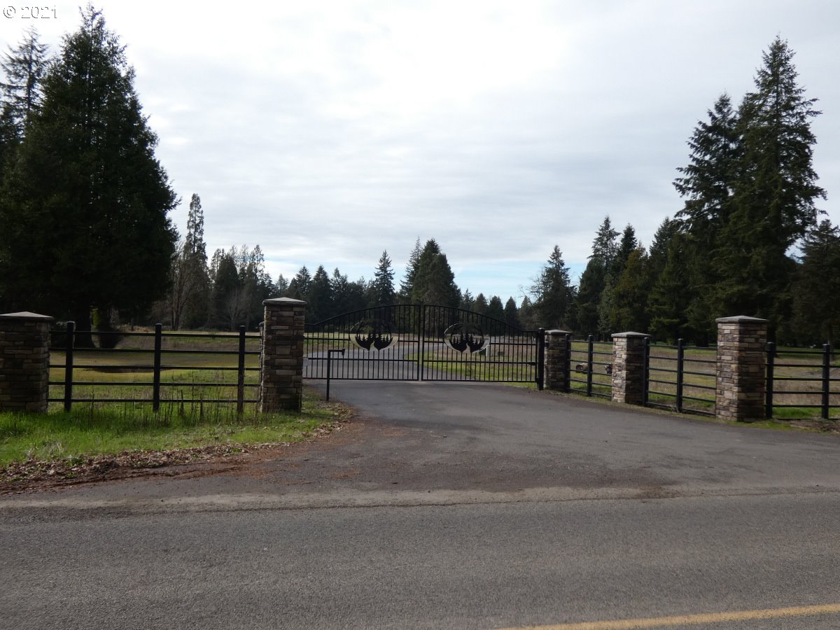 Omlid Drive, Unit 8 Springfield, OR 97478 - Photo 13 of 15 Gallery Image 13