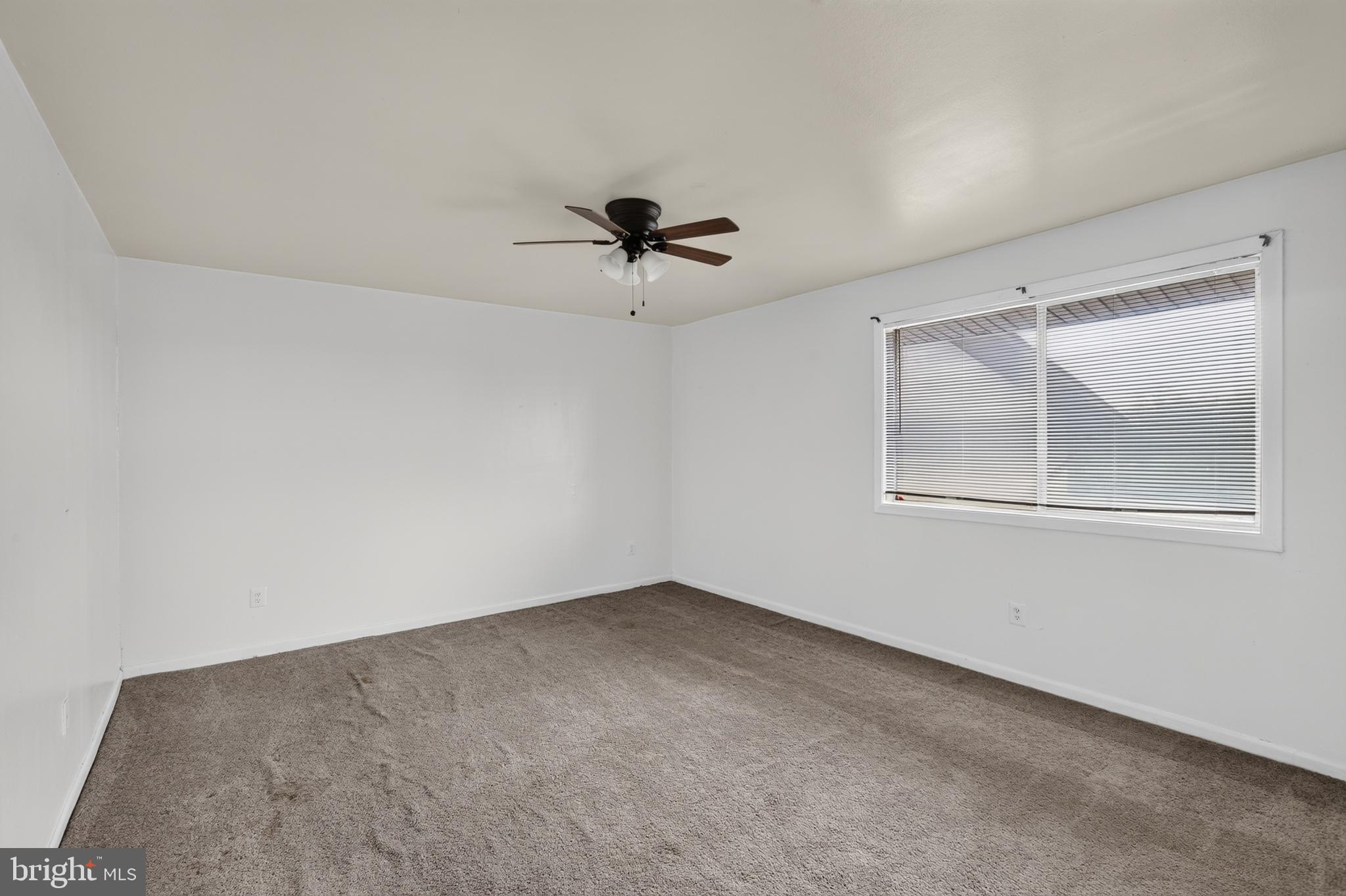 3134 Brinkley Road, Unit 11302 Temple Hills, MD 20748 - Photo 18 of 26
