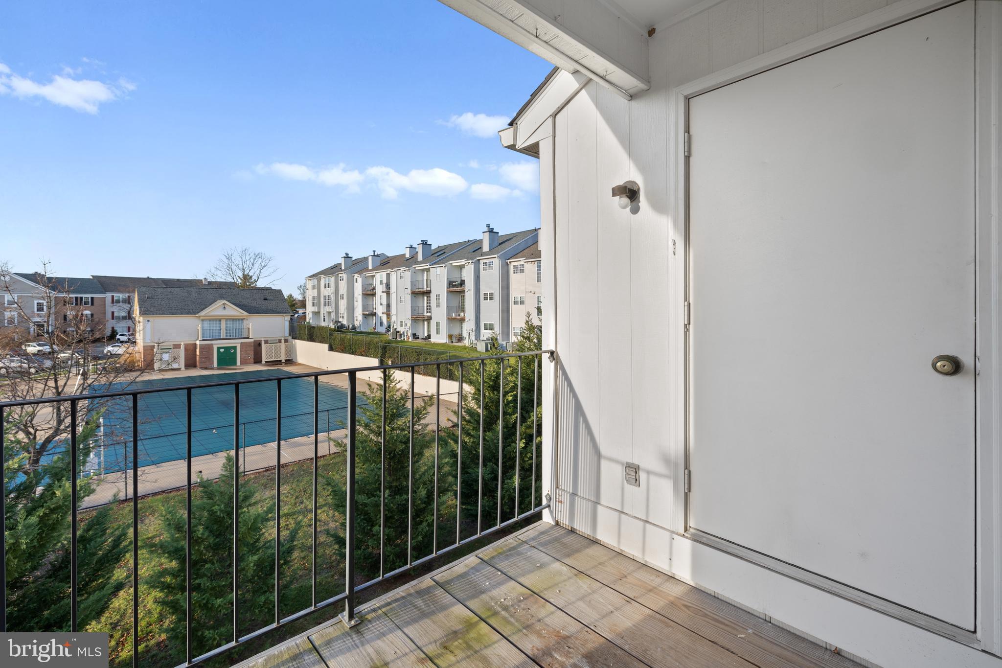 107 Fort Evans Road Southeast, Unit F Leesburg, VA 20175 - Photo 12 of 30 Balcony view