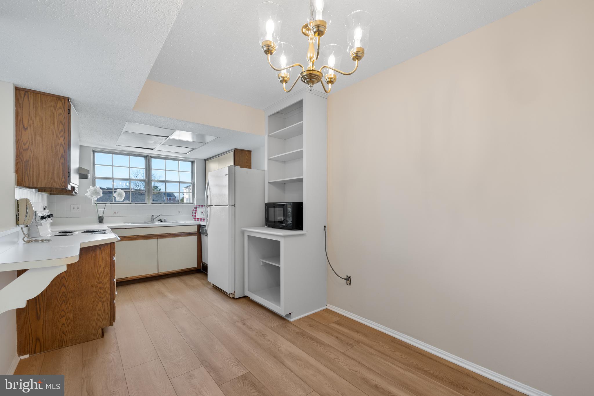 107 Fort Evans Road Southeast, Unit F Leesburg, VA 20175 - Photo 20 of 30 Kitchen picture #2