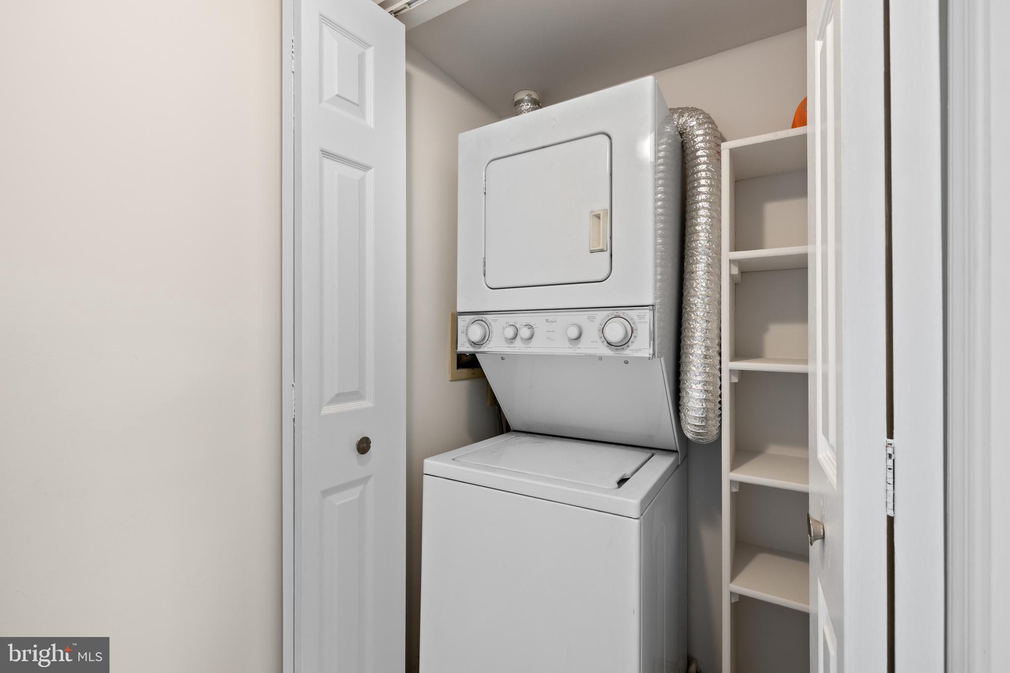 107 Fort Evans Road Southeast, Unit F Leesburg, VA 20175 - Photo 10 of 30 Waasher/Dryer