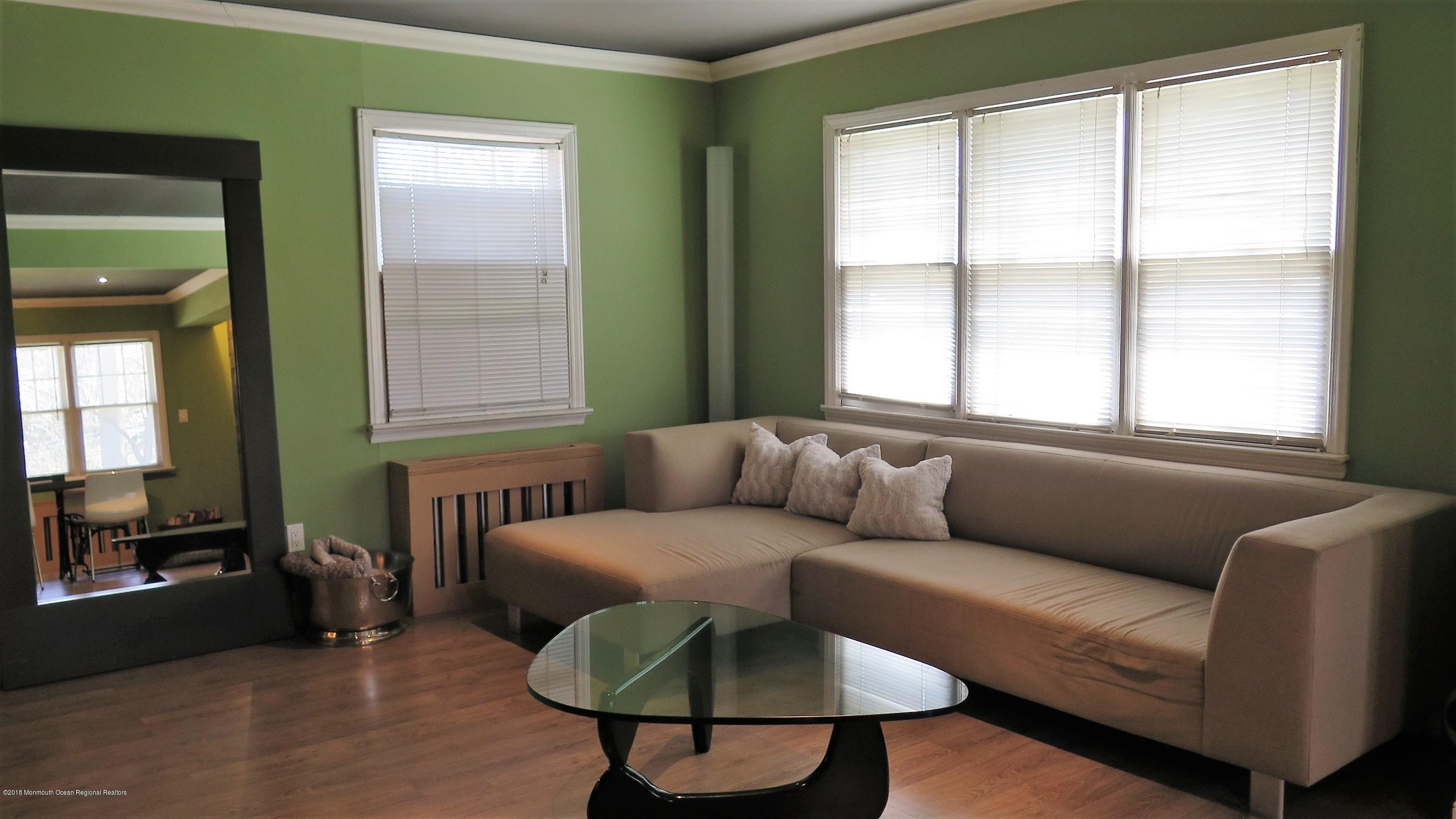 126 Robertsville Road Freehold, NJ 07728 - Photo 4 of 49 LR