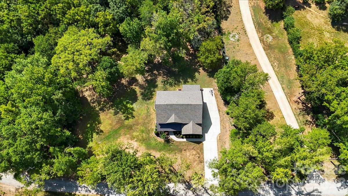221 Burree Road Clover, SC 29710 - Photo 4 of 42 Gallery Image 4
