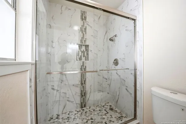 $819,999 | 210 Sheffield Place, Castle Hills, TX 78216