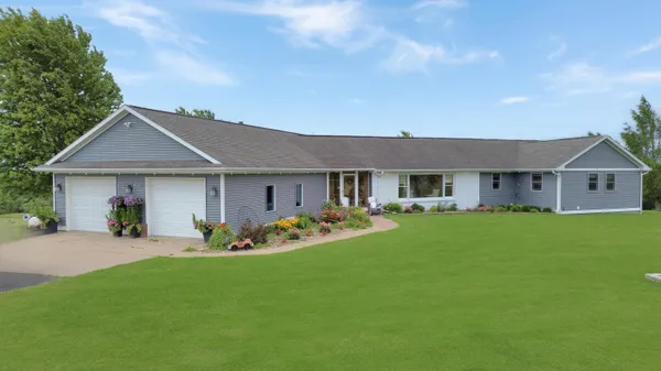 $950,000 | E8871 Reo Avenue, Christiana, WI 54667
