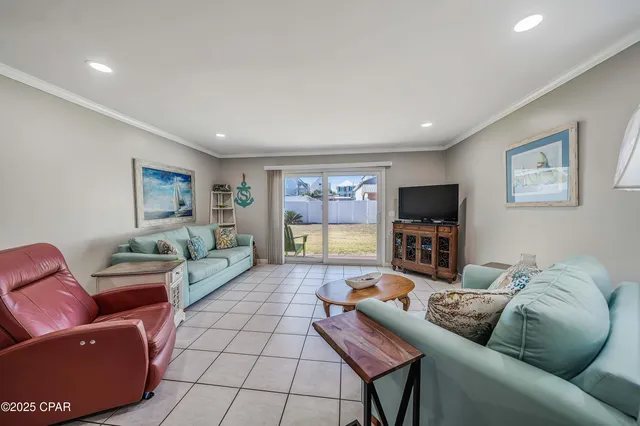 $464,900 | 8407 Thomas Drive, Unit 2, Panama City Beach, FL 32408