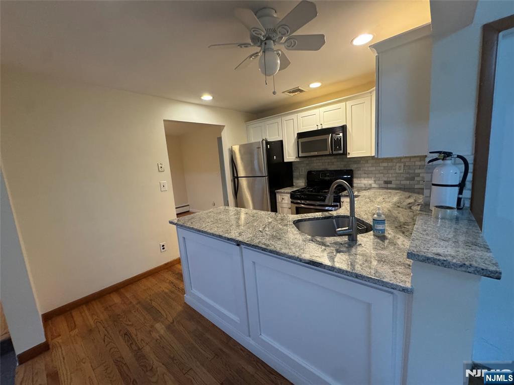 15 Woodland Road Demarest, NJ 07627 - Photo 3 of 12 Gallery Image 3