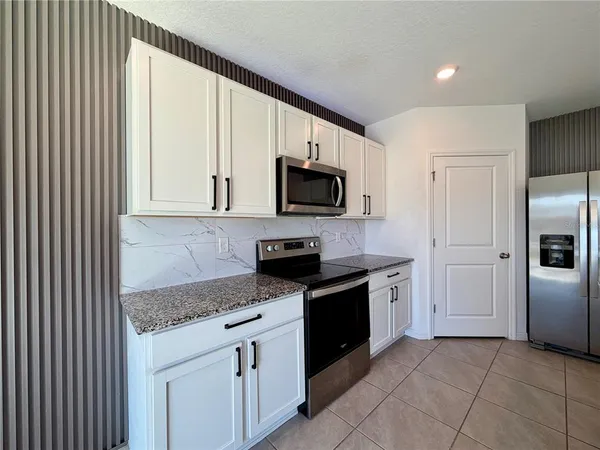 $2,450 | 3416 Shady Sunrise Loop, Plant City, FL 33565