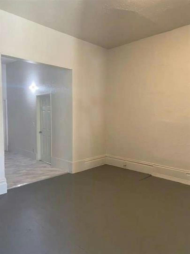 111 West Poplar Street Stockton, CA 95202 - Photo 5 of 9