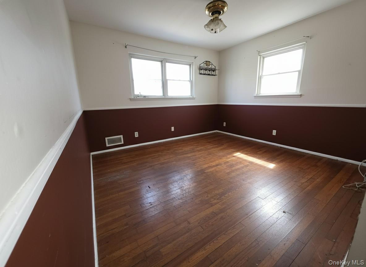 863 North Street Peekskill, NY 10566 - Photo 6 of 24 Floor 1.