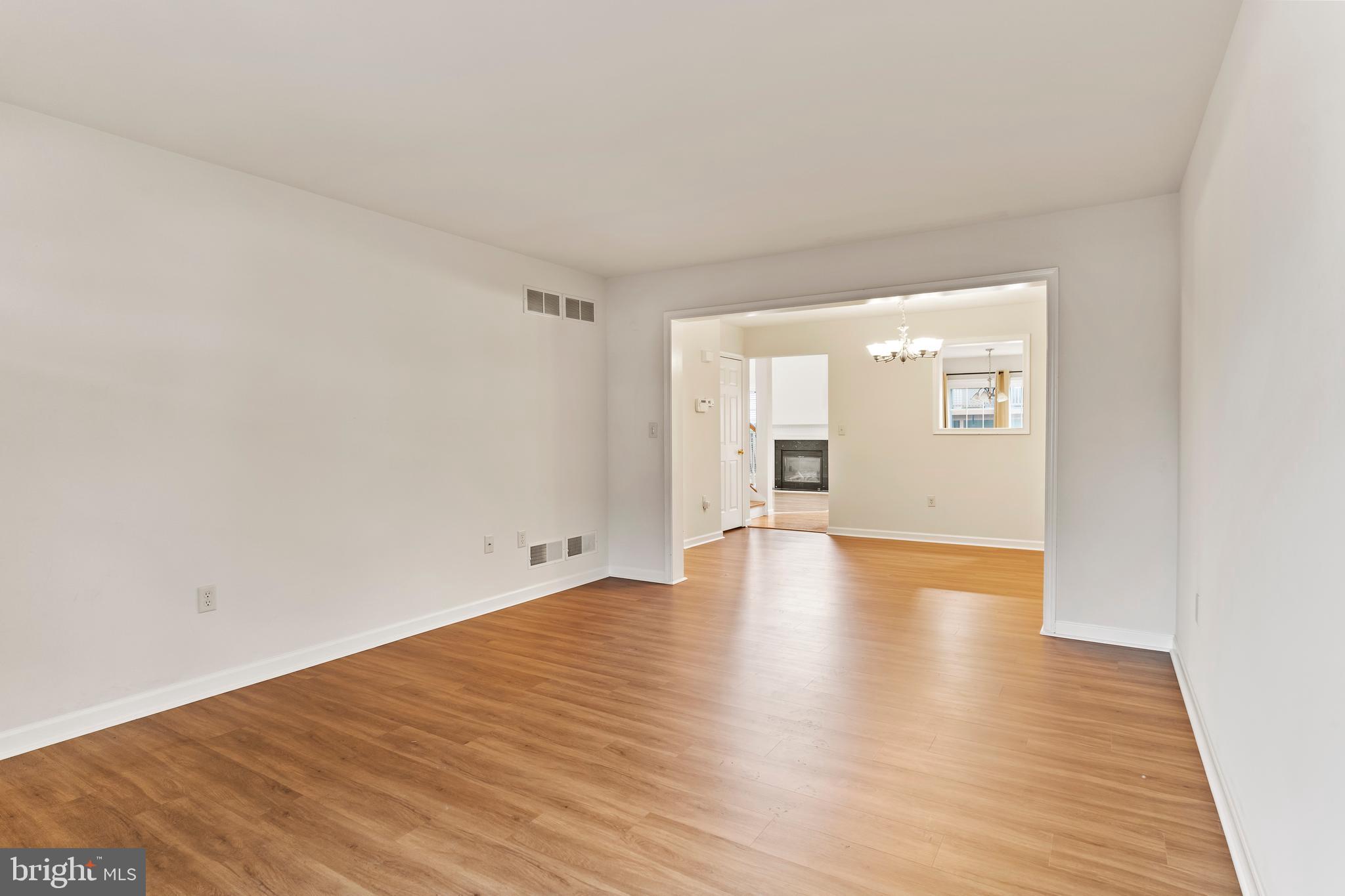 178 Mapleton Drive Harrisburg, PA 17112 - Photo 4 of 30