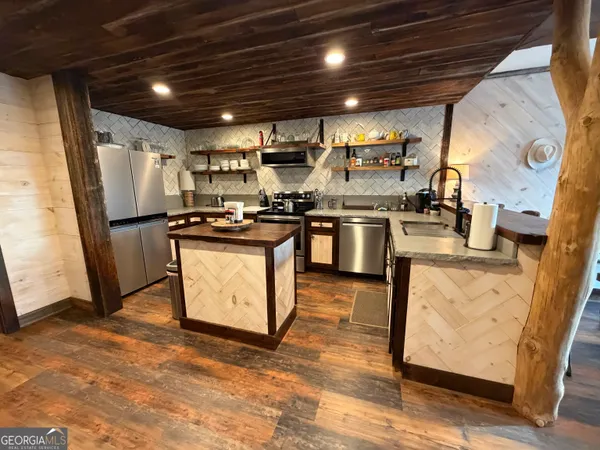 $2,750 | 85 Dixieland Street, Clayton, GA 30525