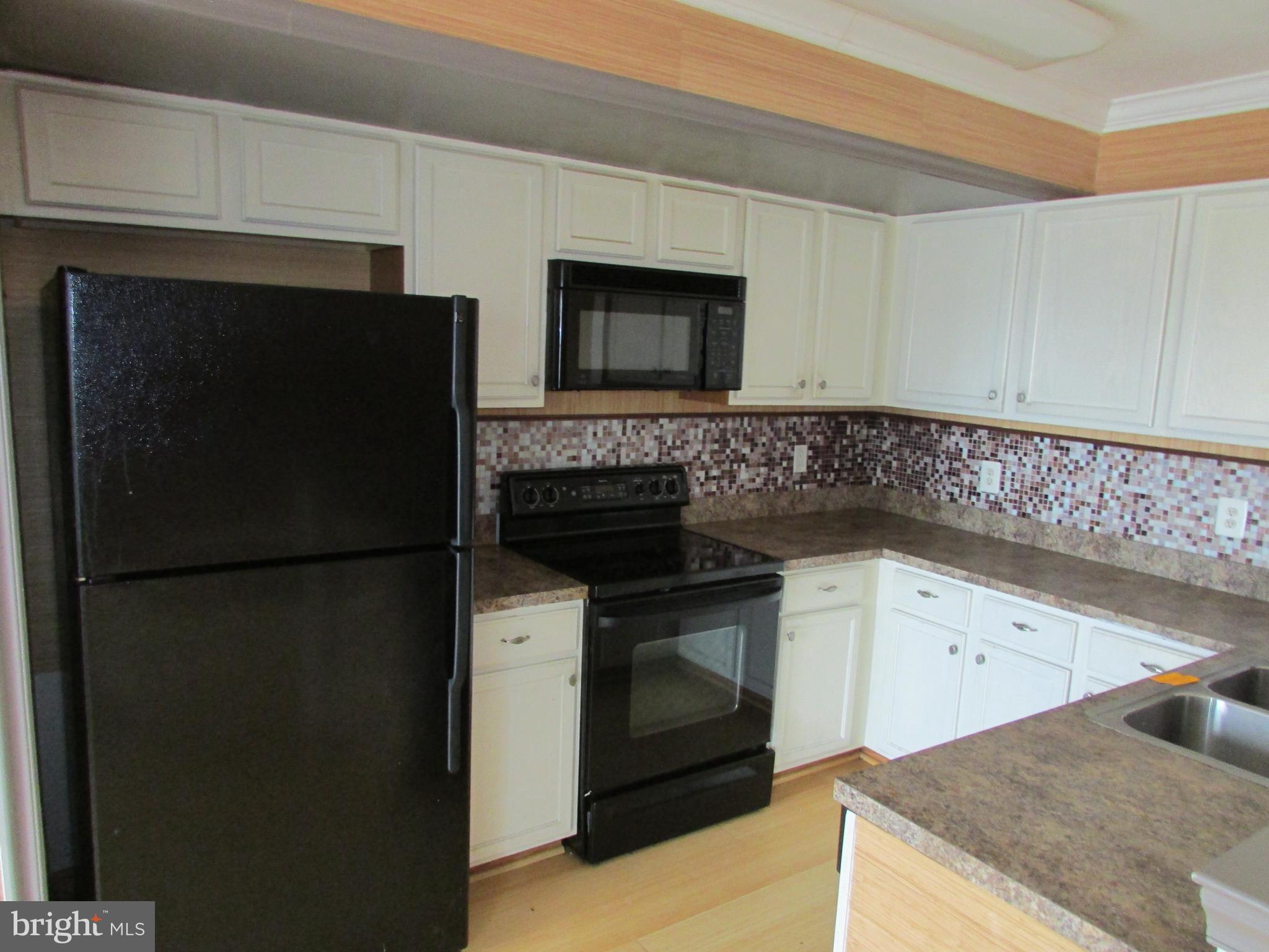 12989 Middlebrook Road, Unit 6 Germantown, MD 20874 - Photo 9 of 23 KITCHEN