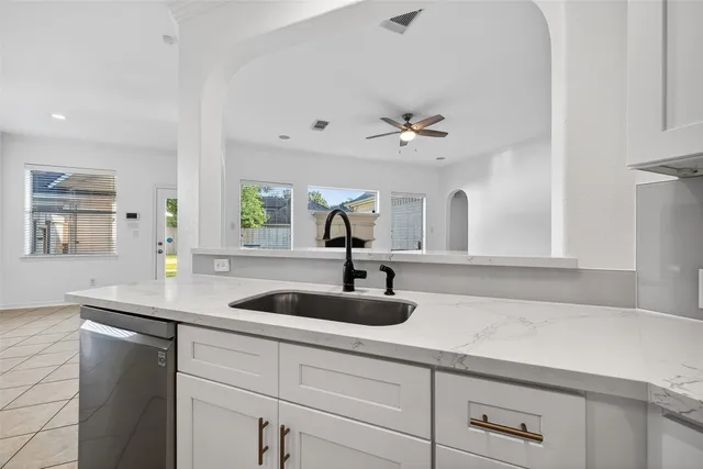 $4,250 | 22115 Oakcreek Hollow Lane, Katy, TX 77450