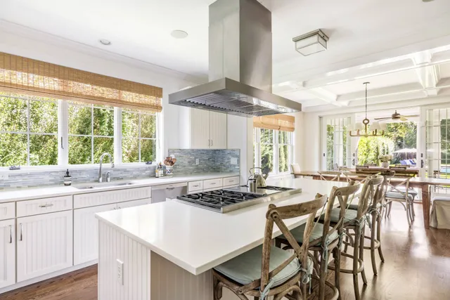 $160,000 | 110 Pelletreau Street, Southampton, NY 11968