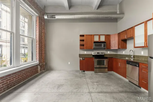 $97,000 | 1136 Washington Avenue, Unit 201, St. Louis, MO 63101