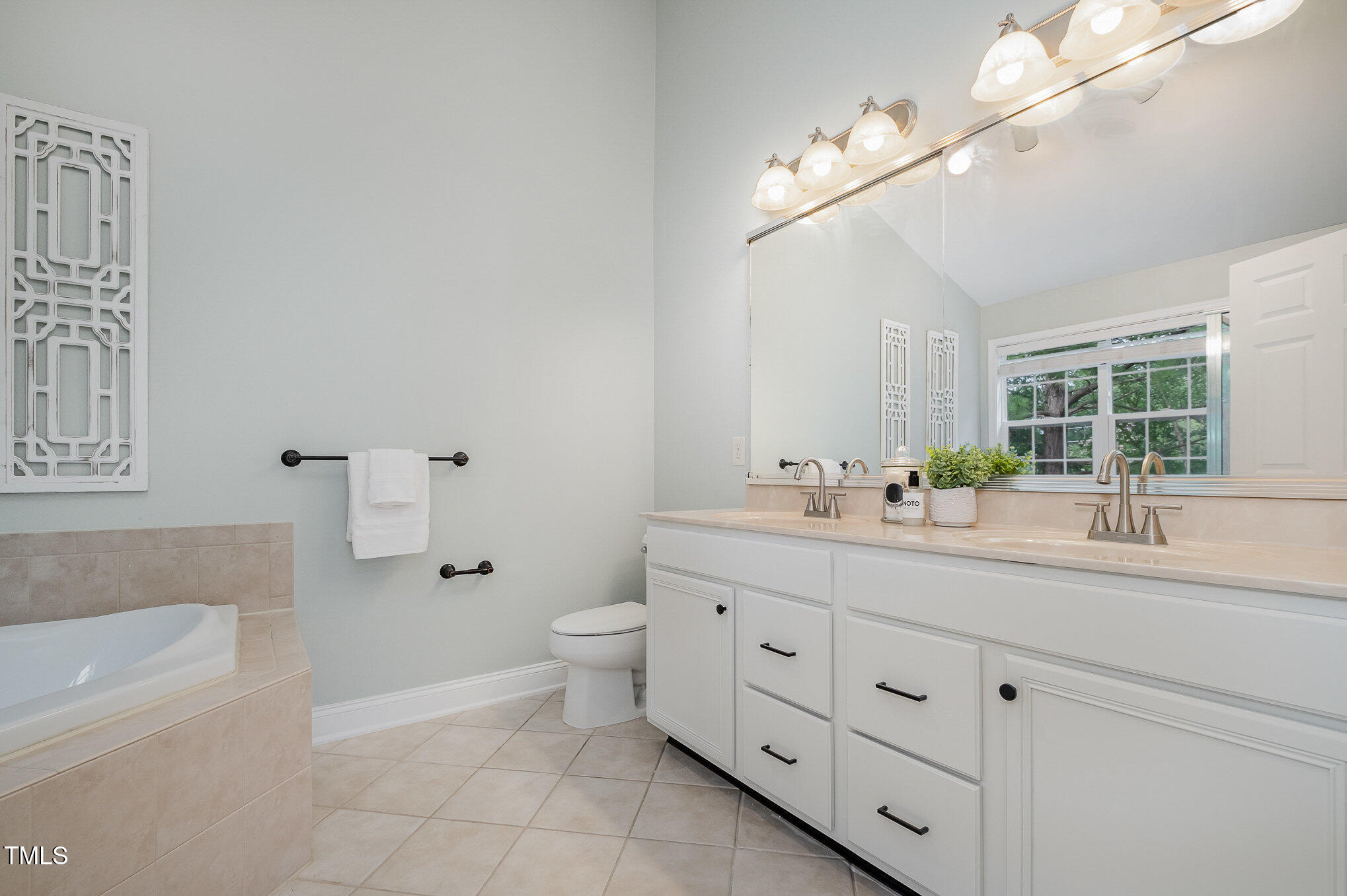 9510 Dellbrook Court Raleigh, NC 27617 - Photo 21 of 31 019_dscf3498-edit_324