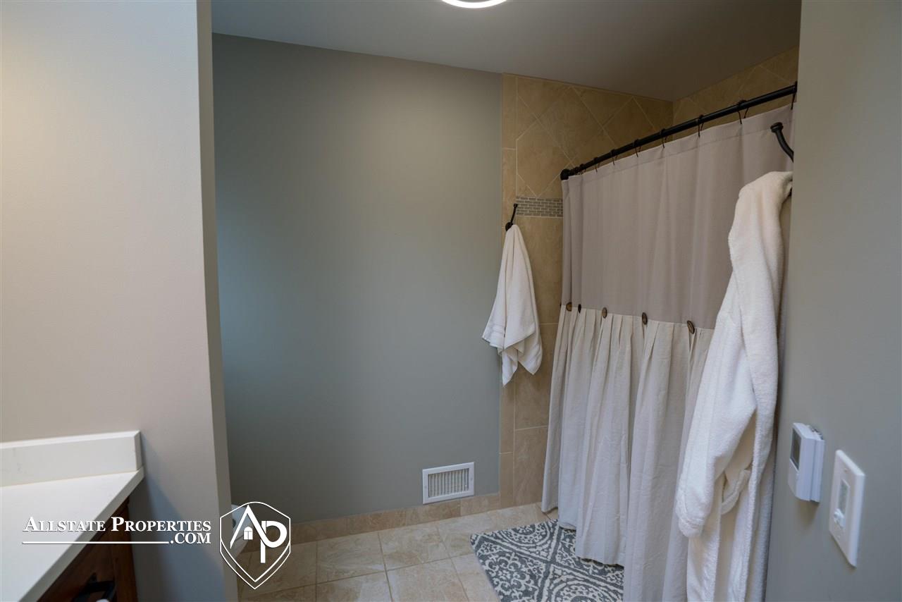 3752 Mitchell Road Lapeer, MI 48446 - Photo 10 of 29