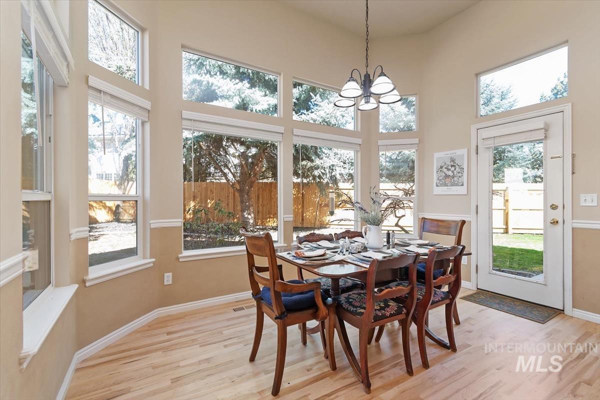 2495 East Ashbrook Court Eagle, ID 83616 - Photo 16 of 42