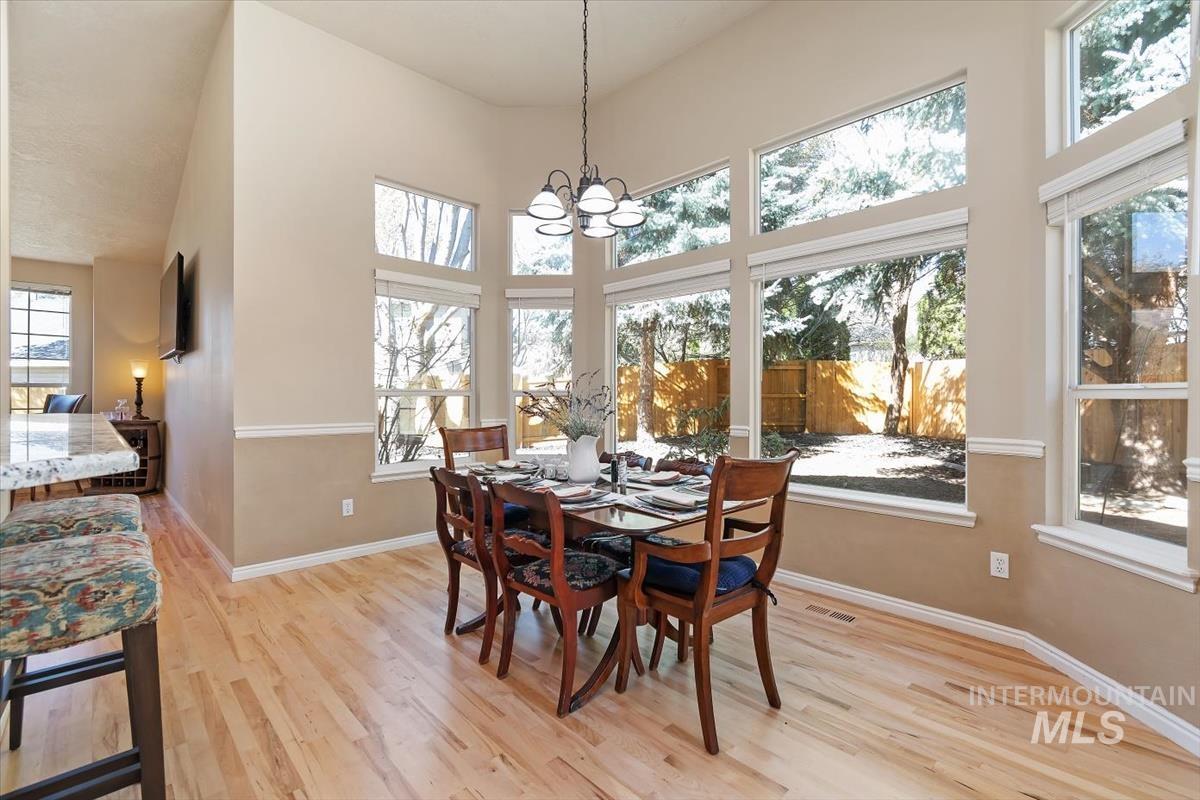 2495 East Ashbrook Court Eagle, ID 83616 - Photo 17 of 42