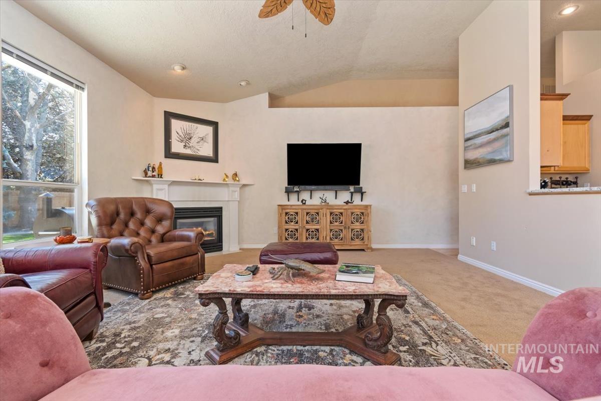 2495 East Ashbrook Court Eagle, ID 83616 - Photo 19 of 42