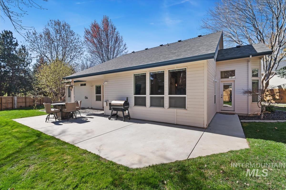 2495 East Ashbrook Court Eagle, ID 83616 - Photo 29 of 42