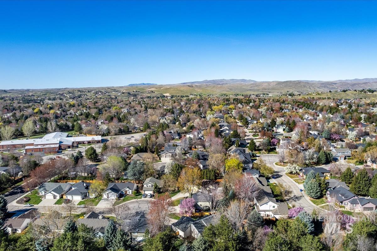 2495 East Ashbrook Court Eagle, ID 83616 - Photo 37 of 42